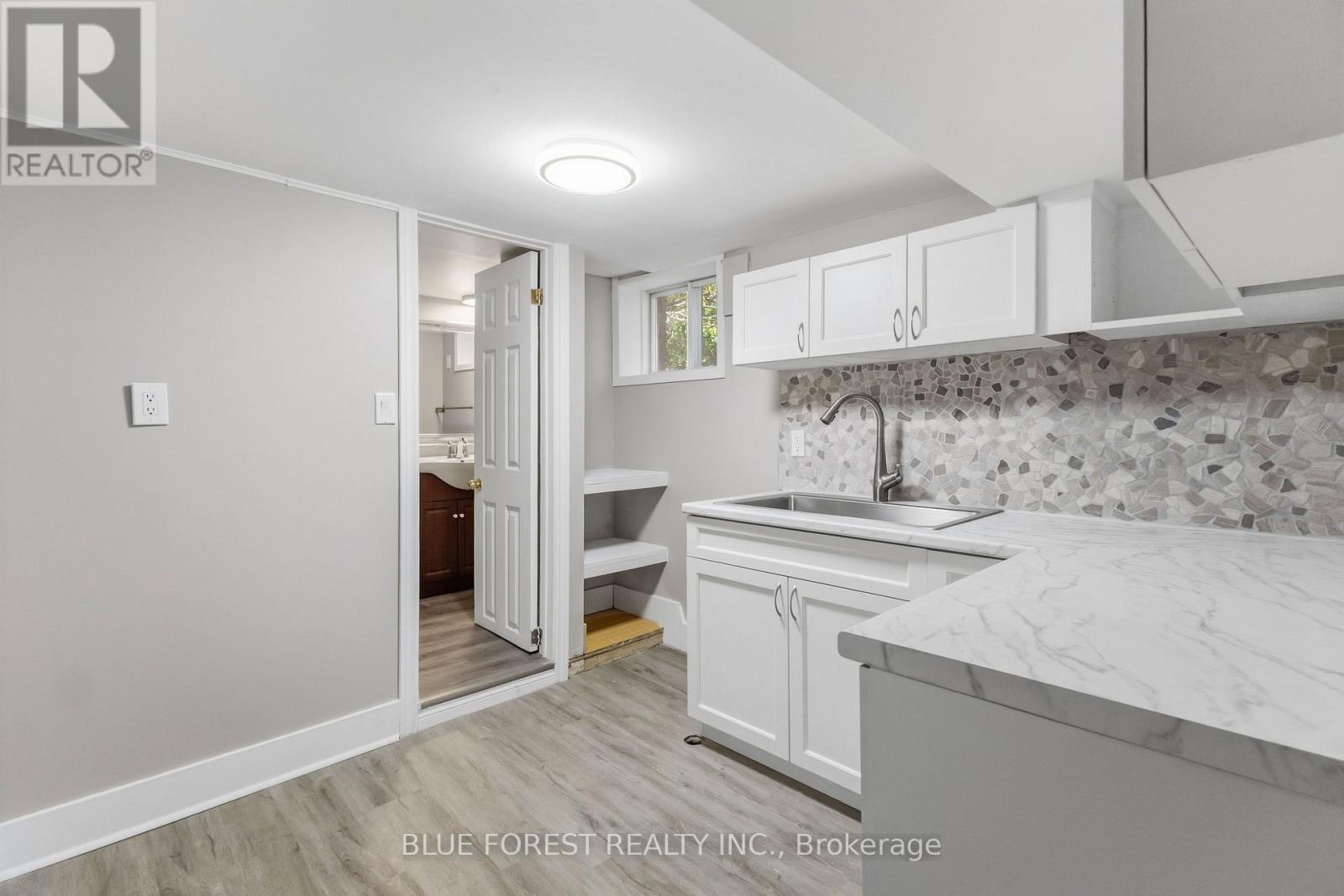 1228 RICHMOND STREET - 28