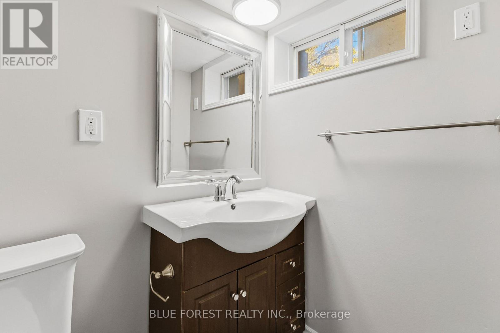 1228 RICHMOND STREET - 31