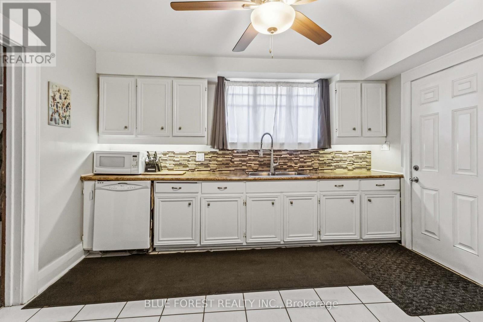 1228 RICHMOND STREET - 9