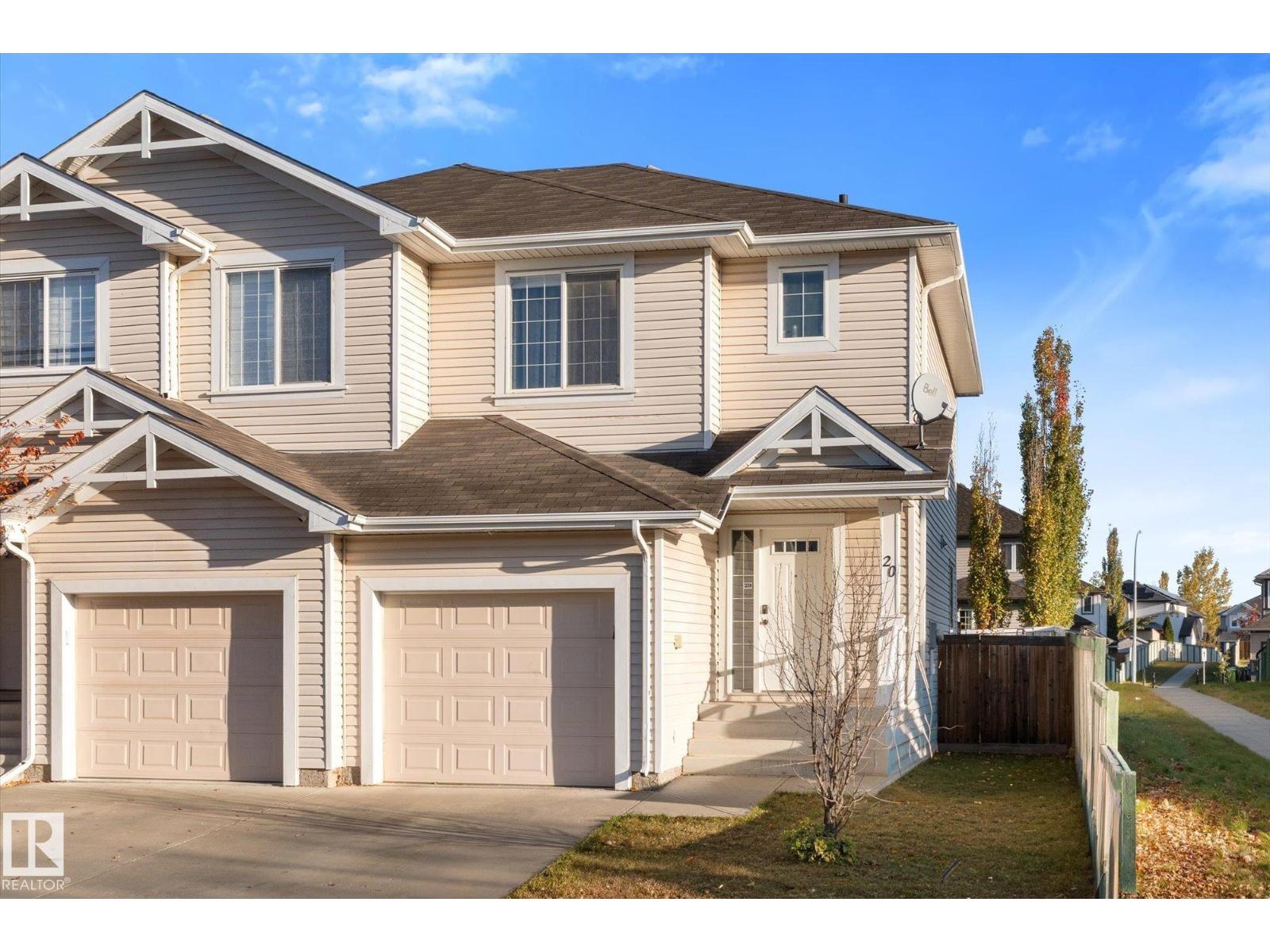 20 Caragana Way, Fort Saskatchewan: 3 bed duplex