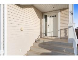 Bedroom 2 - 20 Caragana Wy, Fort Saskatchewan, AB T8L0H8 Photo 6
