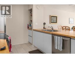 Bathroom - 17 6245 Blueback Rd, Nanaimo, BC V9V1N7 Photo 9