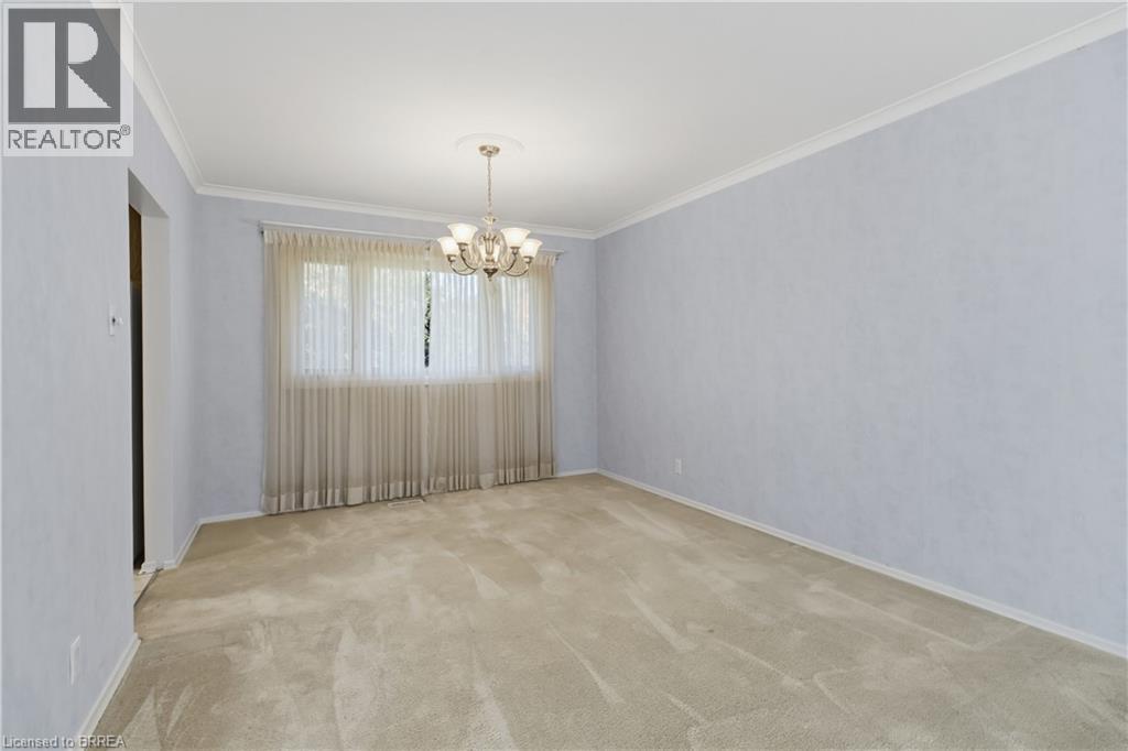 47 EVERGREEN Crescent - 11