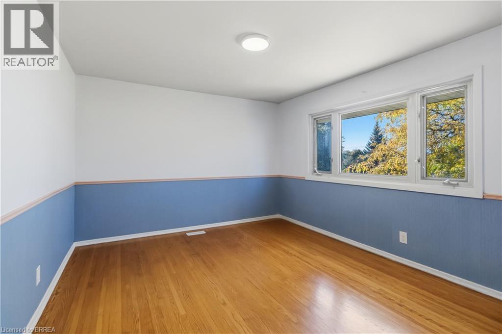 47 EVERGREEN Crescent - 16