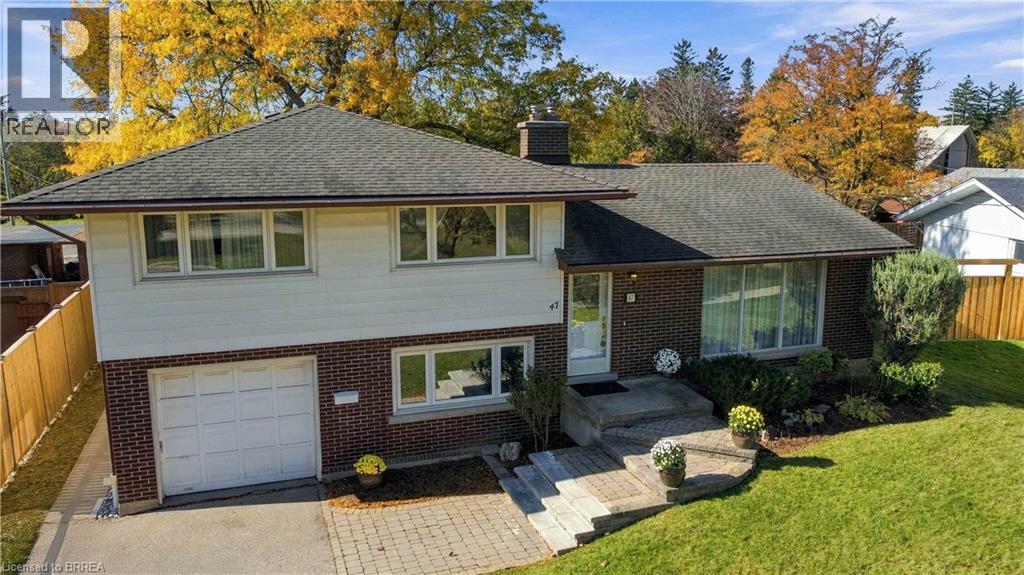 47 EVERGREEN Crescent - 35