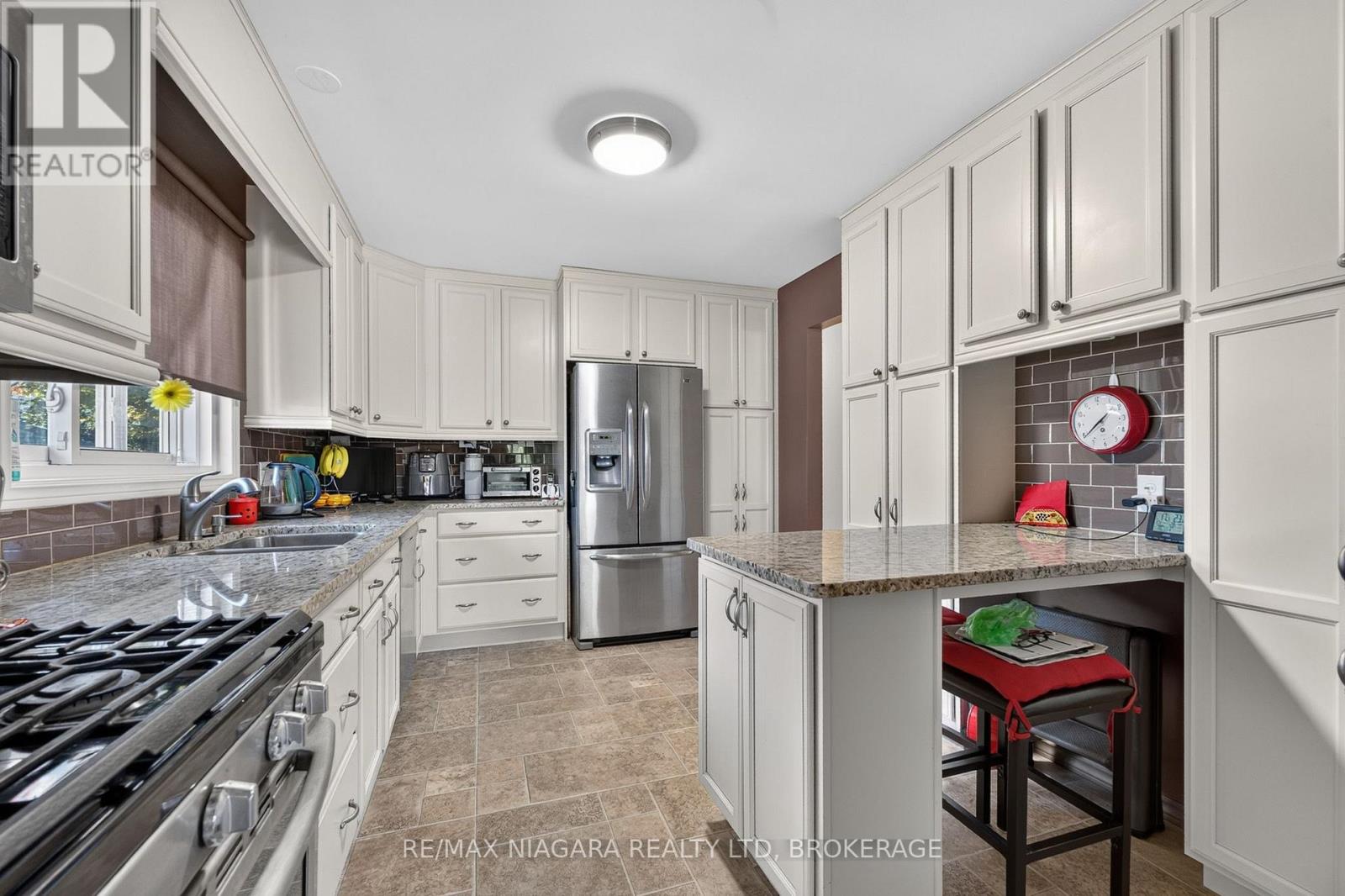 8230 LEXINGTON COURT - 14