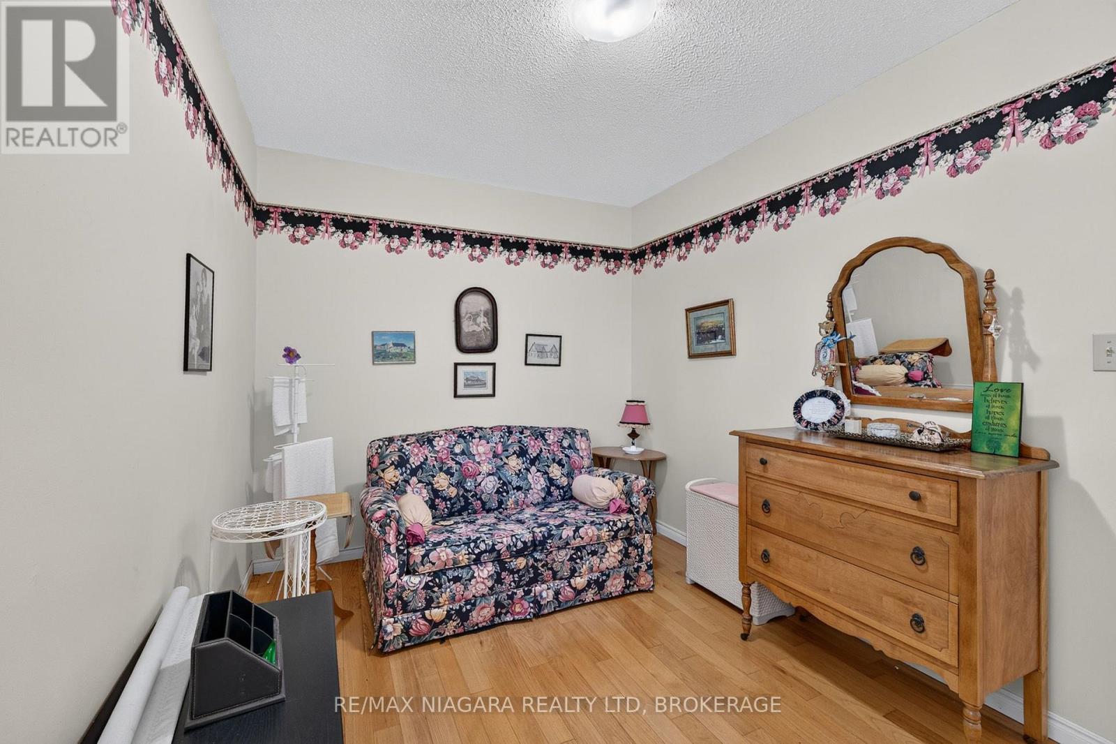 8230 LEXINGTON COURT - 19