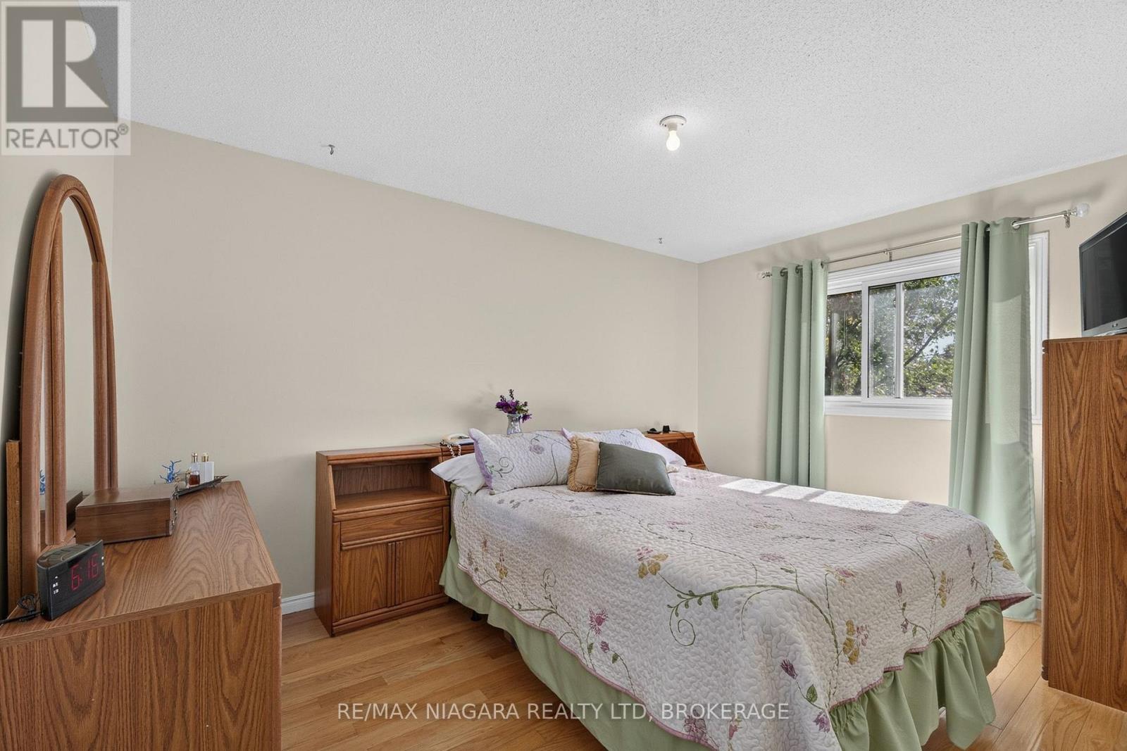 8230 LEXINGTON COURT - 21