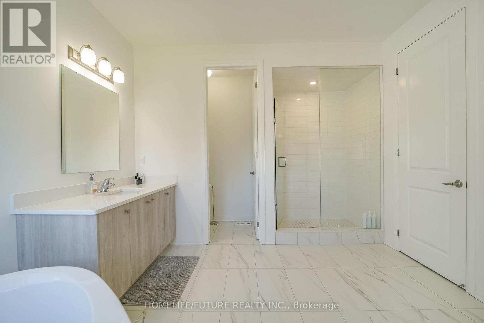 117 DEER RIDGE CRESCENT - 24
