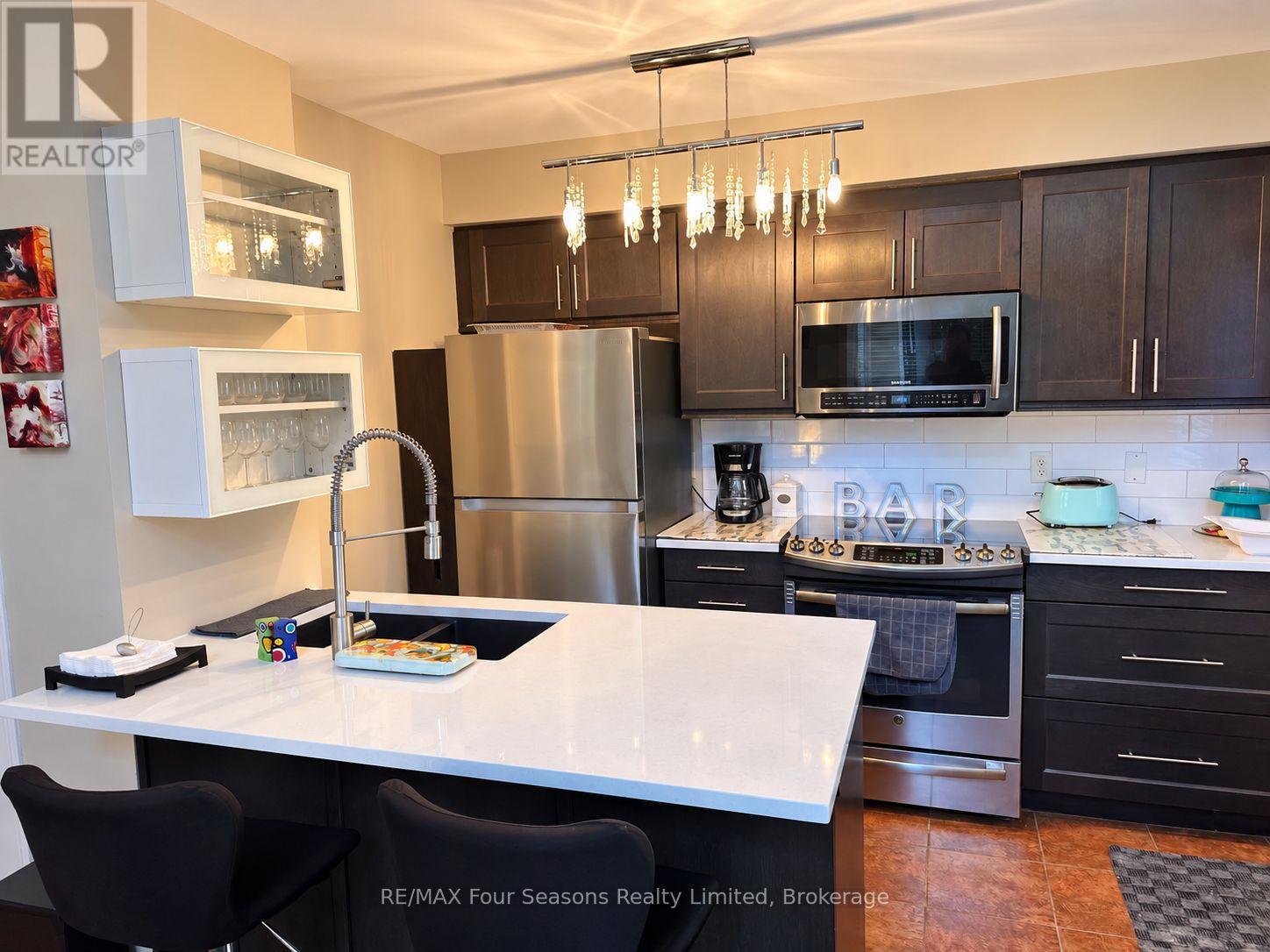 41 Sundial Court, Collingwood photo 3