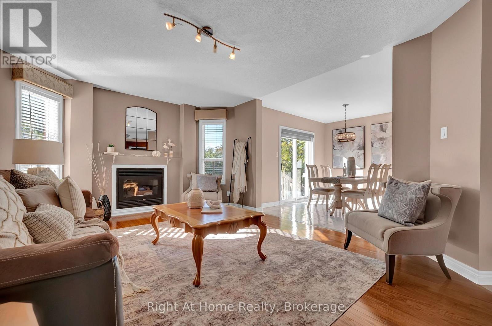 47 WELSH STREET, Ajax (Central West) — photo 7