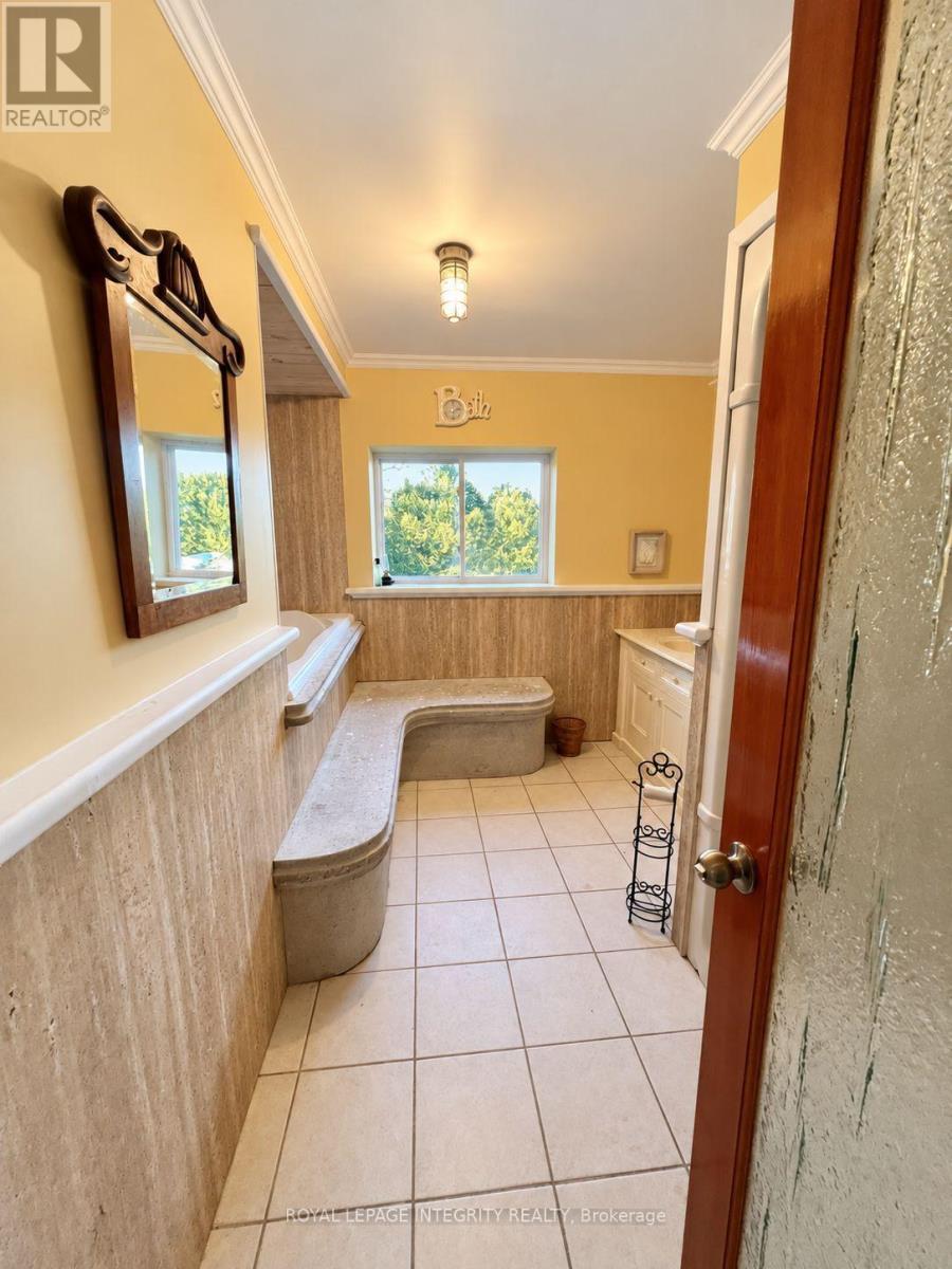 818 DAVID MANCHESTER ROAD - 16