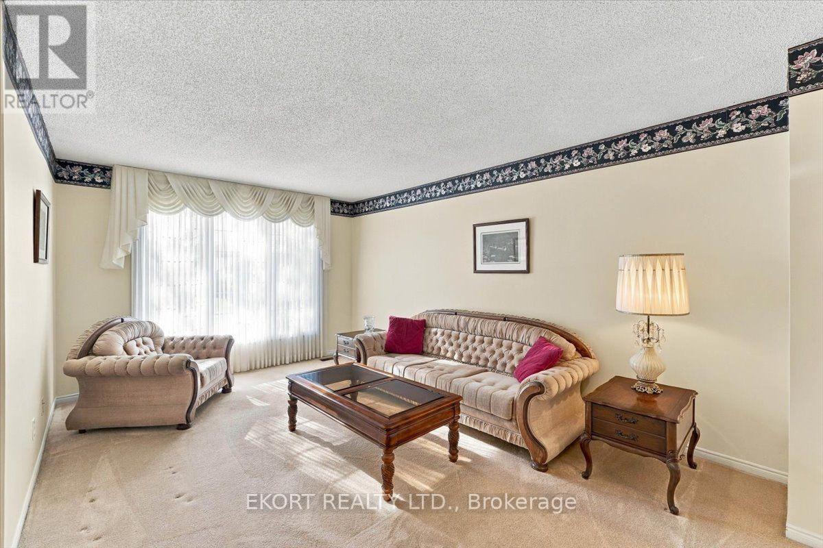 81 Parkview Heights, Quinte West, ON photo 7