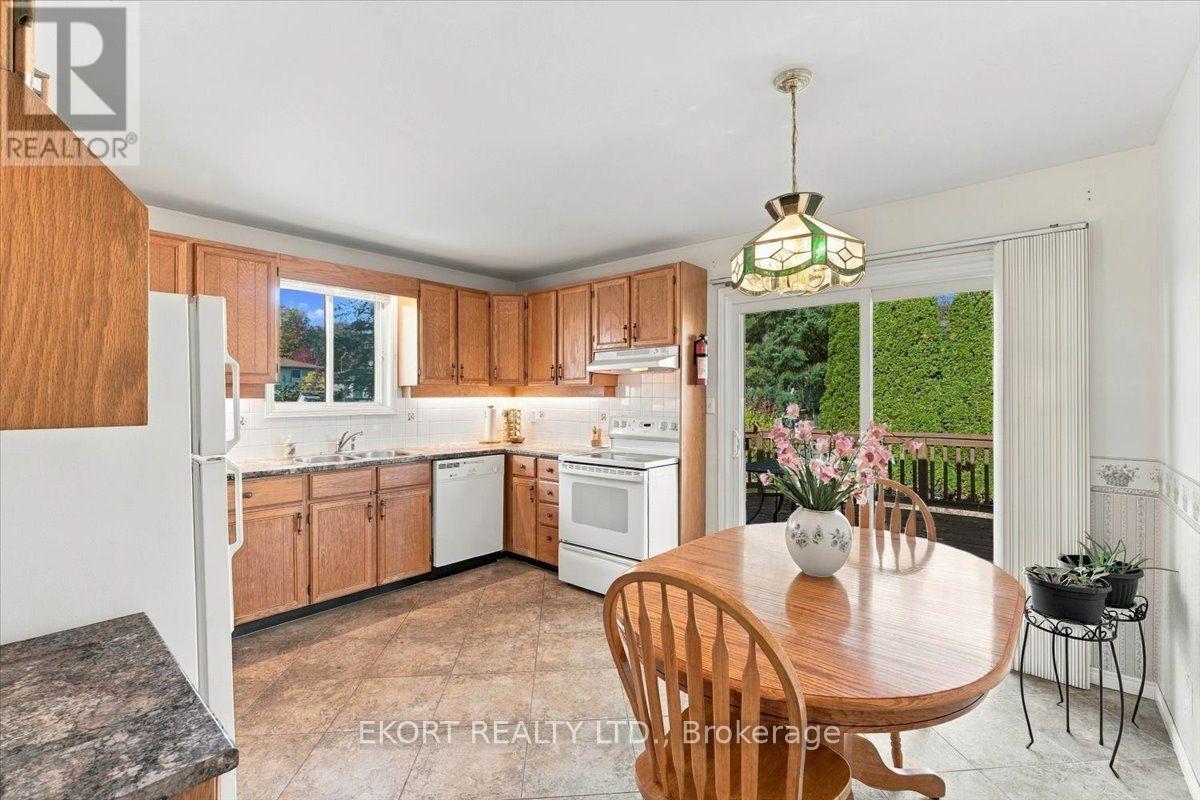 81 Parkview Heights, Quinte West, ON photo 9