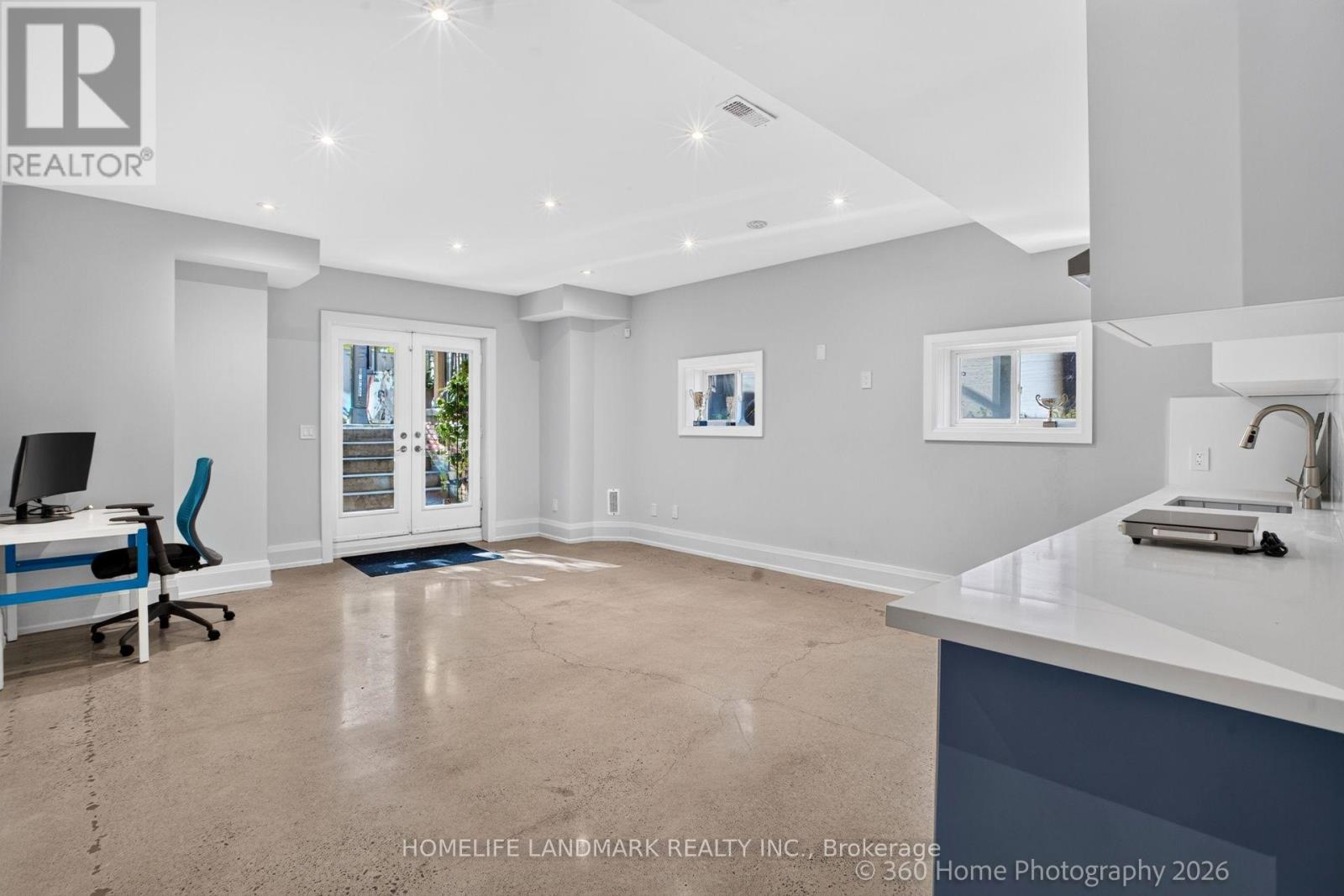 83 Stormont Avenue, Toronto, ON photo 33