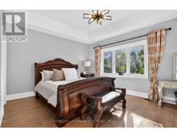 83 Stormont Avenue, Toronto, ON M5N2C3 Photo 16