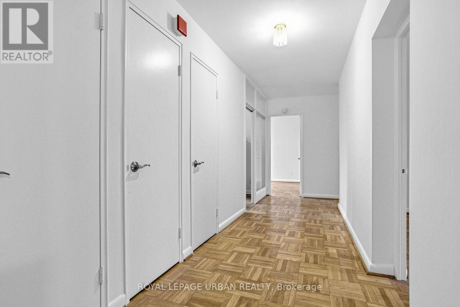 17- 8 Corinth Gardens, Toronto, ON photo 14