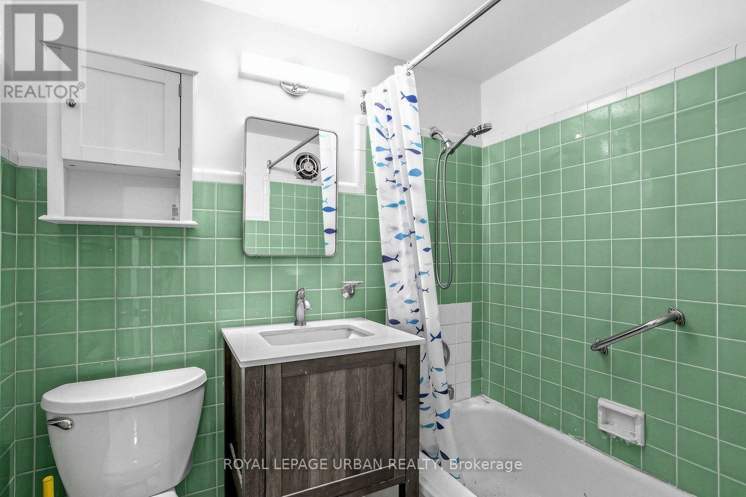 17- 8 Corinth Gardens, Toronto, ON photo 22