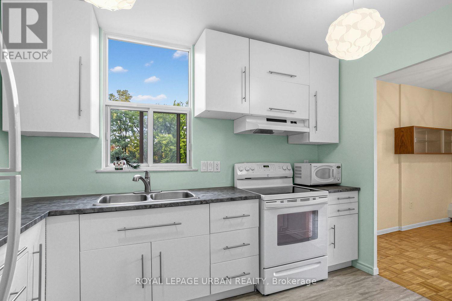 403- 60 Pavane Linkway, Toronto, ON photo 15