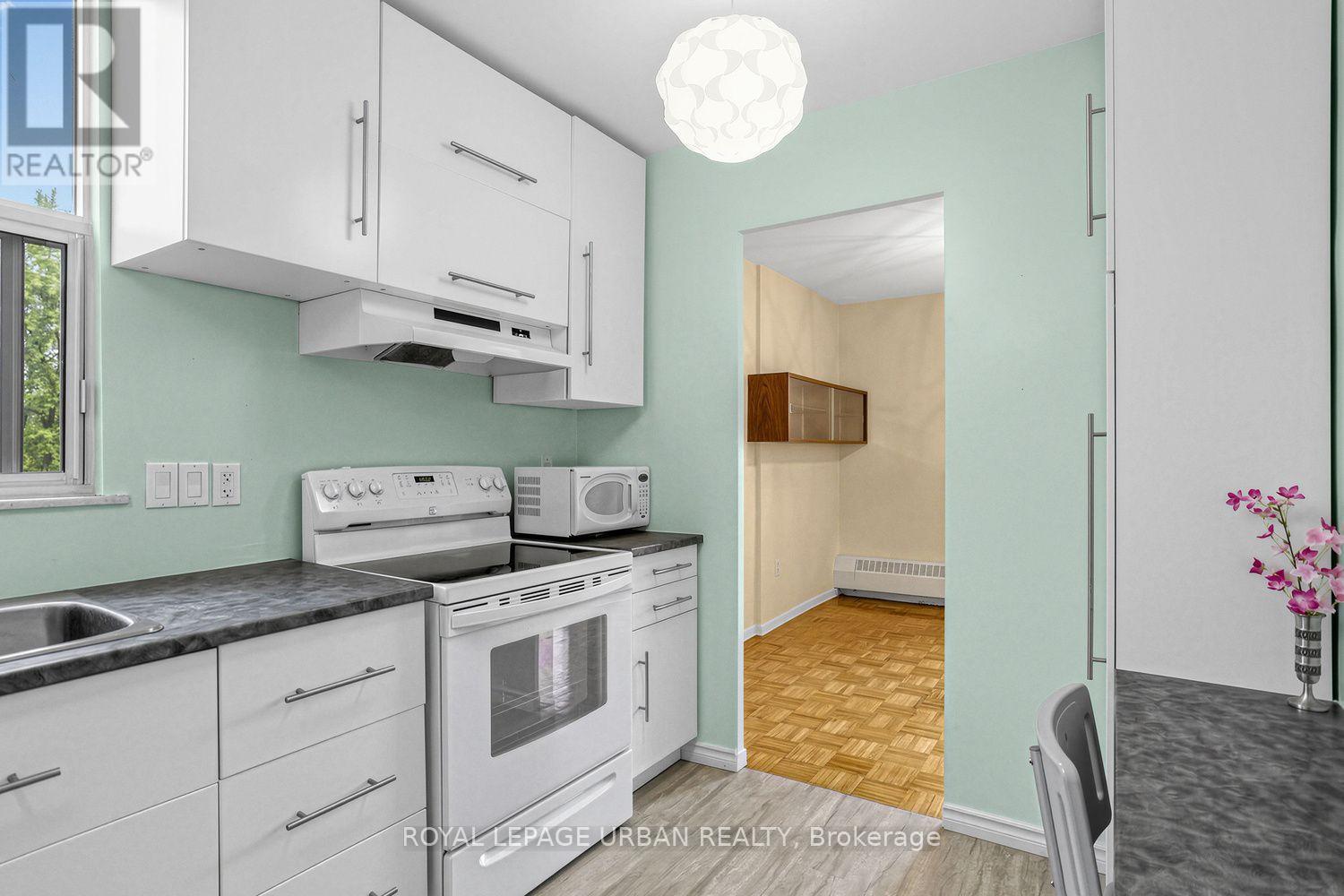 403- 60 Pavane Linkway, Toronto, ON photo 17
