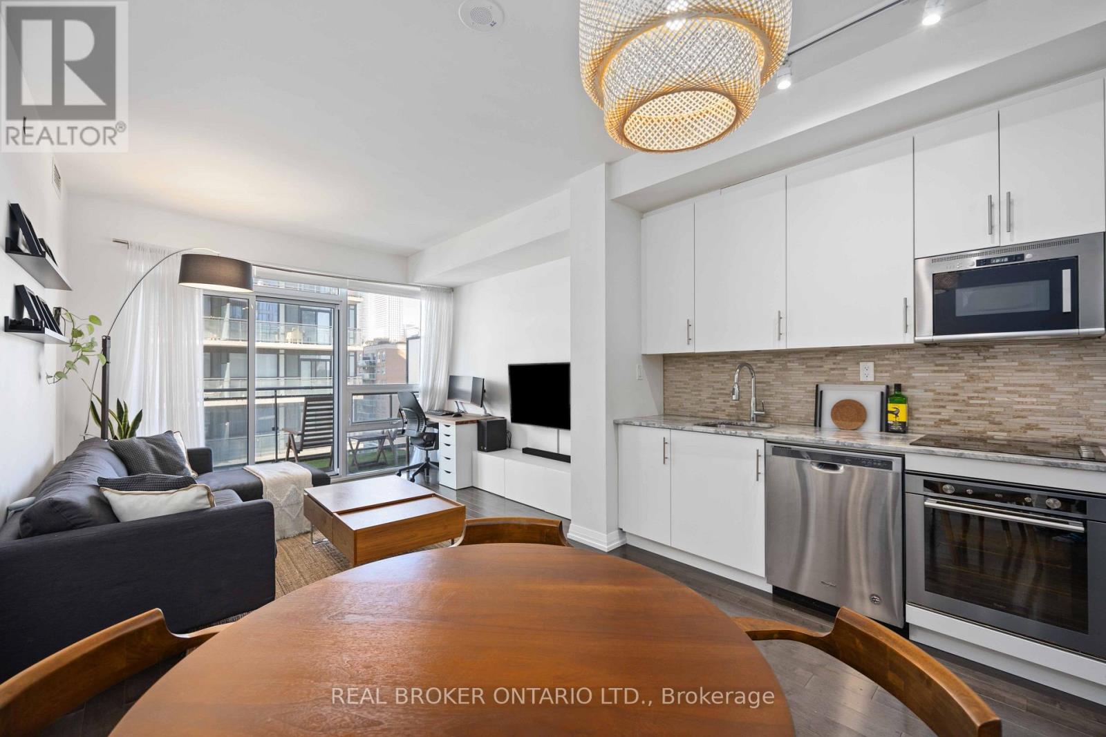 1518- 460 Adelaide Street East, Toronto, ON photo 8