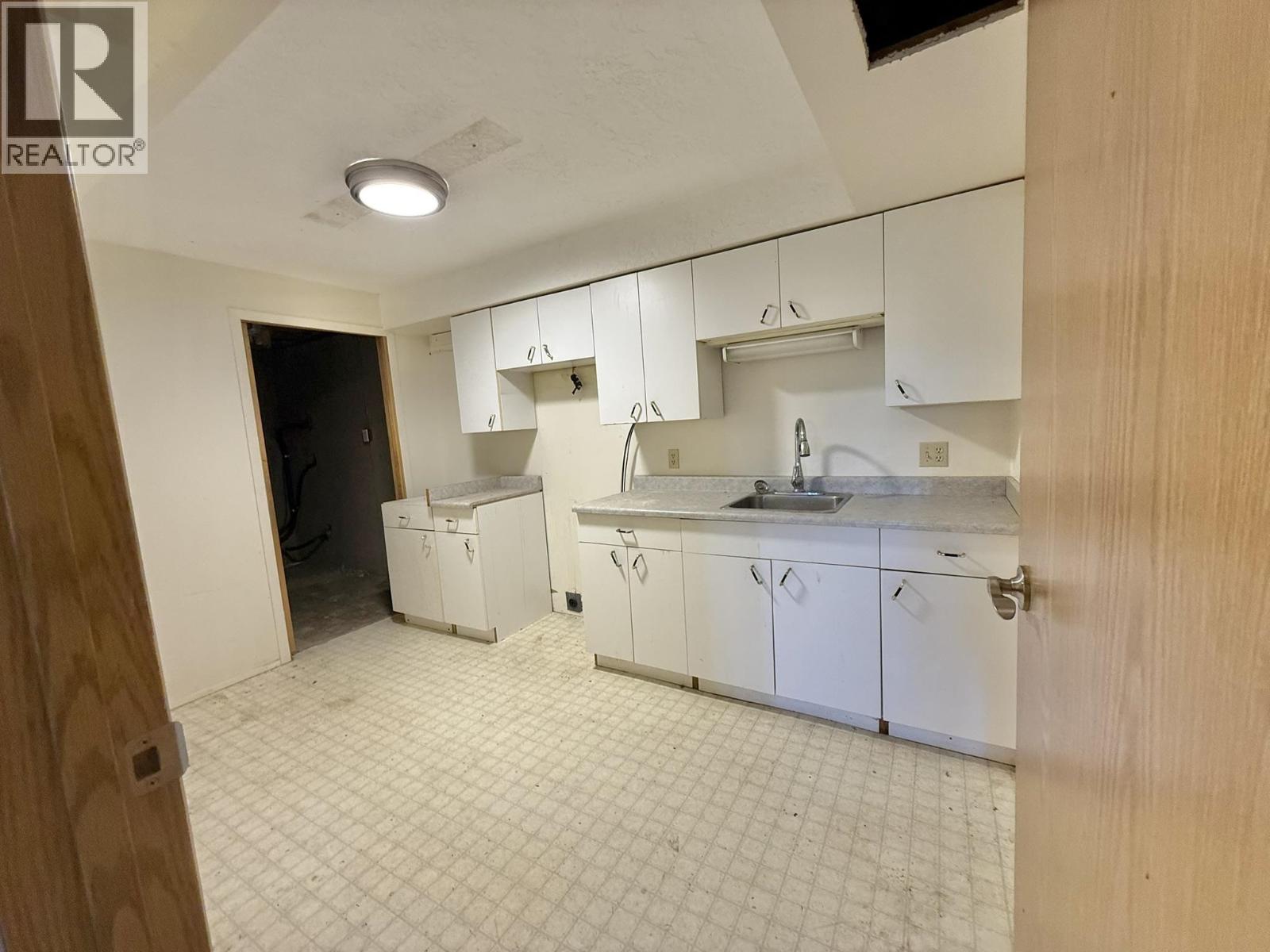 1288 WEST FRASER ROAD - 20