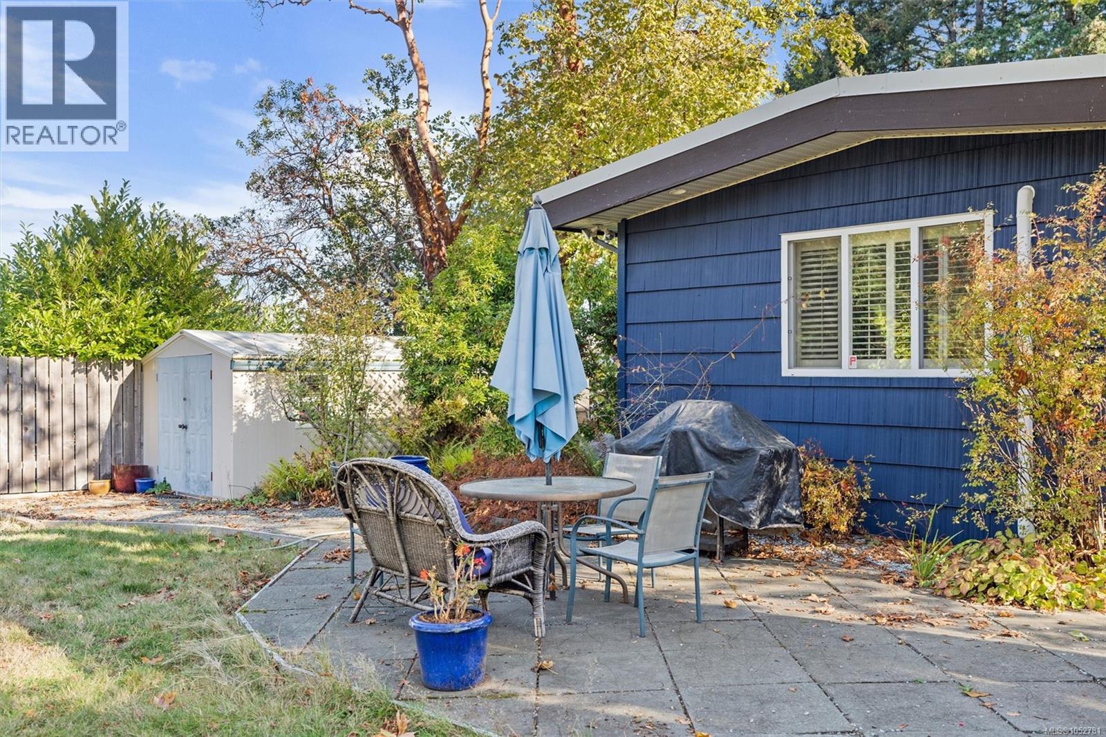  8698 East Saanich Road, North Saanich