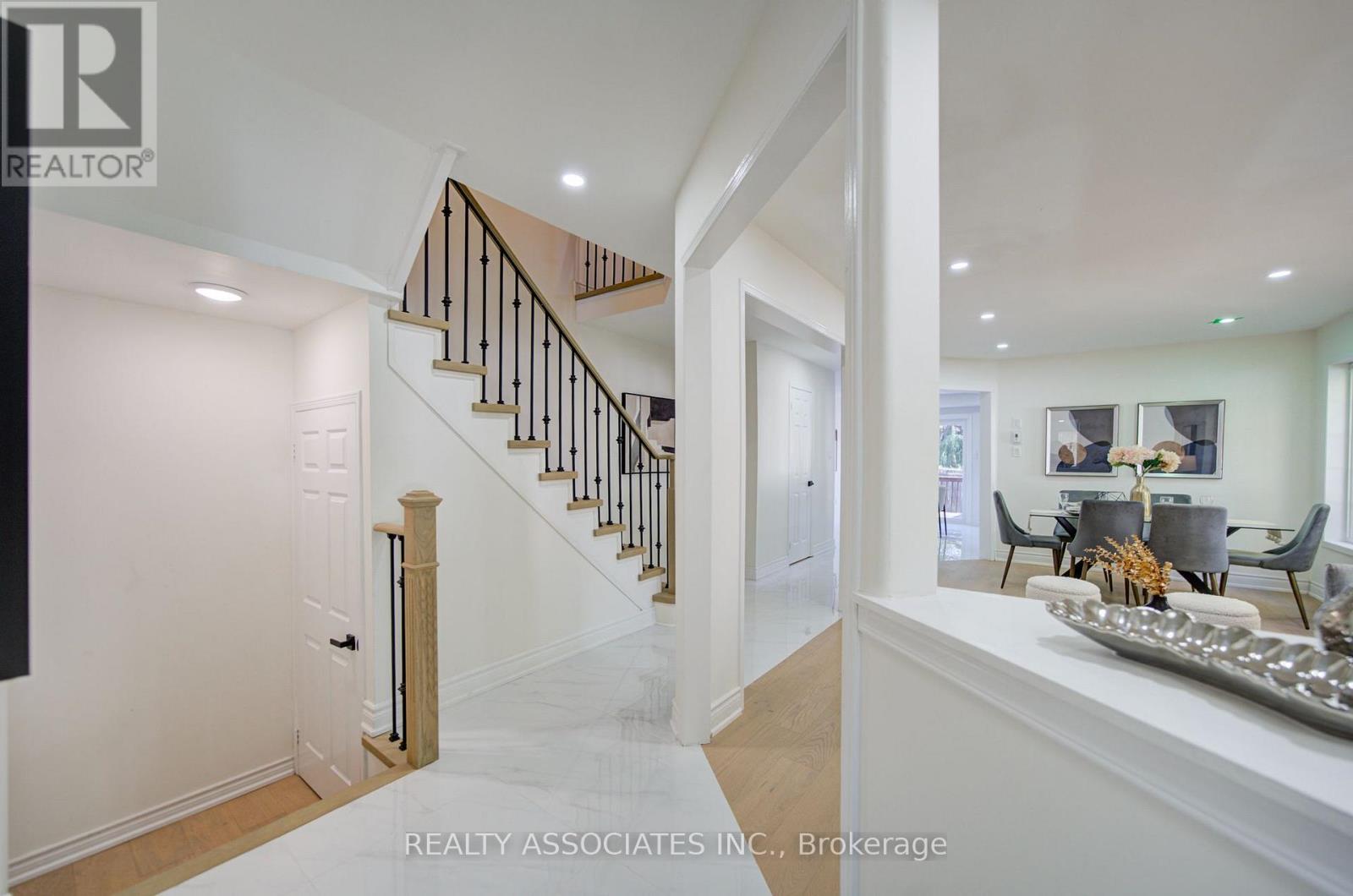 71 Highhill Drive, Toronto, ON photo 7