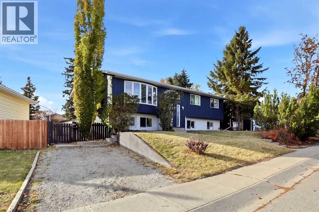 28 Newlands Avenue, Red Deer, Alberta, T4P1Z9