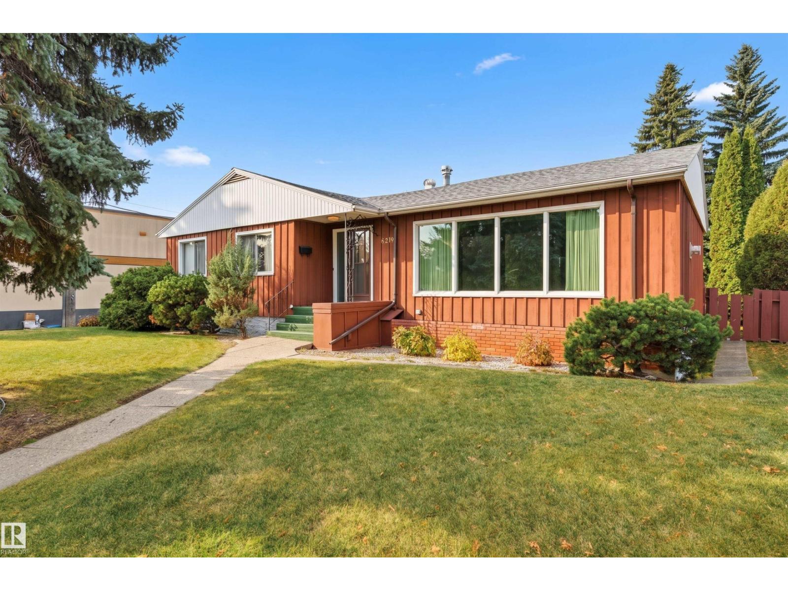 9708 142 ST NW, Edmonton, Alberta, T5N2N1