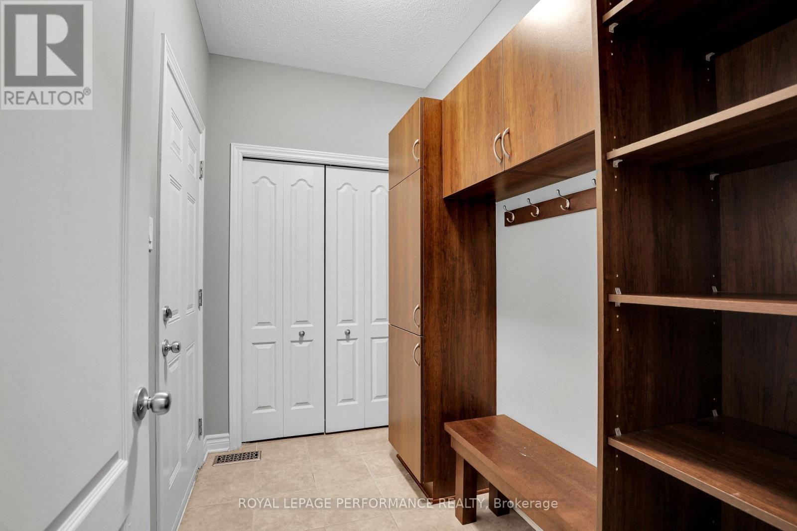 815 Slattery's Field Street