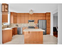 815 Slattery's Field Street, Ottawa, ON K1T0J1 Photo 11