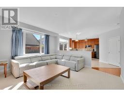 815 Slattery's Field Street, Ottawa, ON K1T0J1 Photo 15