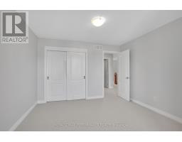 815 Slattery's Field Street, Ottawa, ON K1T0J1 Photo 35