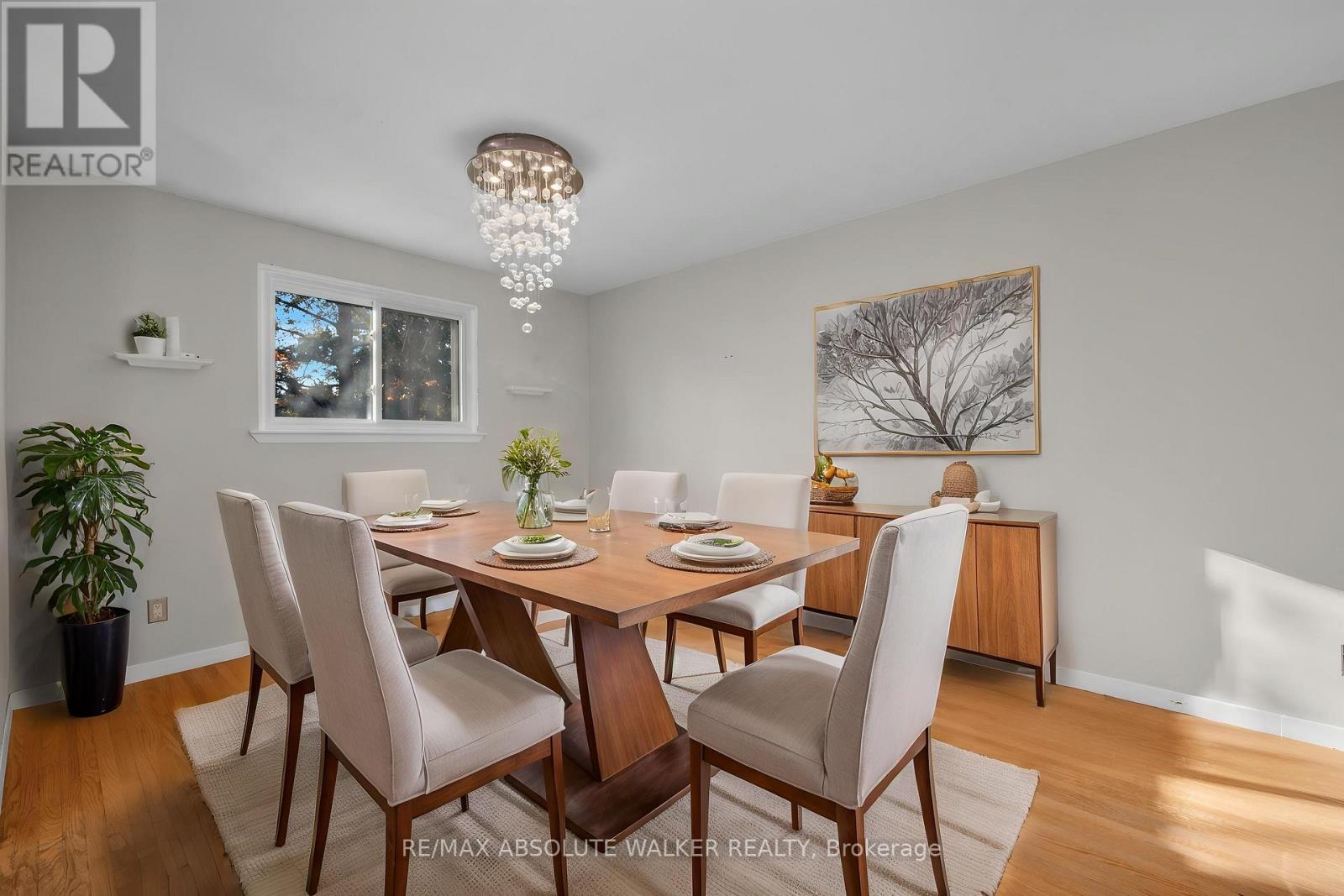 18 SILVER ASPEN CRESCENT - 9