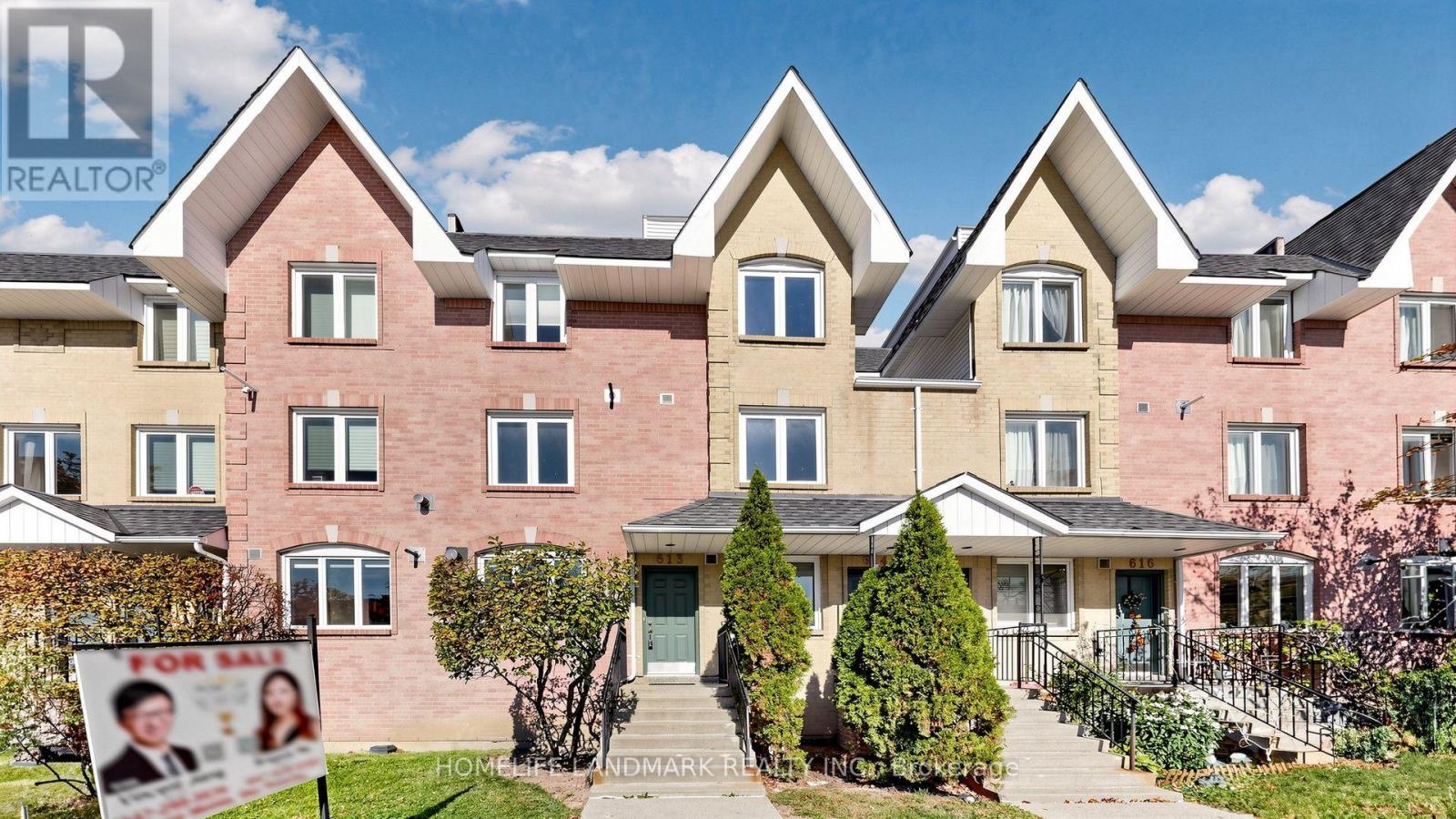 613- 75 Weldrick Road East, Richmond Hill, ON