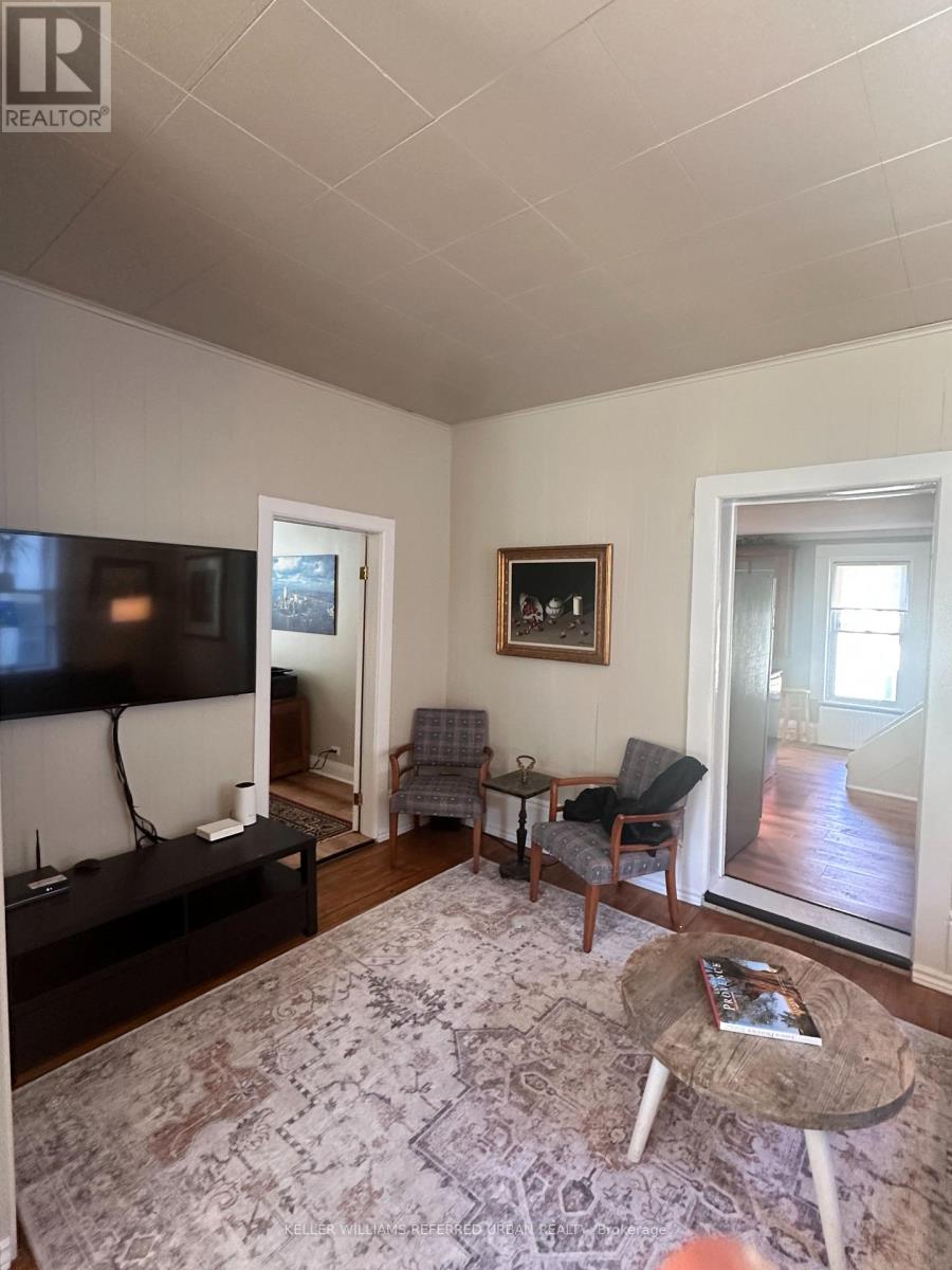 558 ELIZABETH STREET, Midland — photo 3