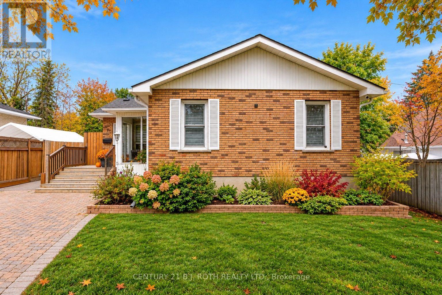 7 WESLEY STREET, Barrie (Sunnidale) — photo 2