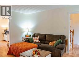 5 Allison Court, photo 3