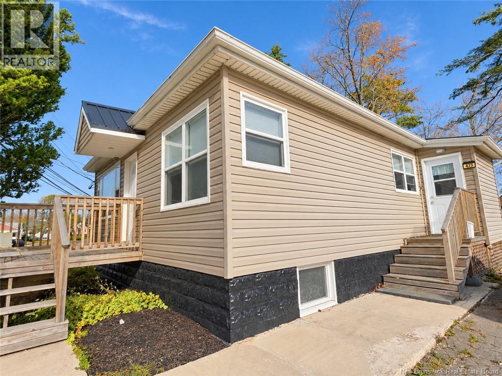 473 Elmwood Drive photo 2