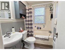 473 Elmwood Drive, photo 4