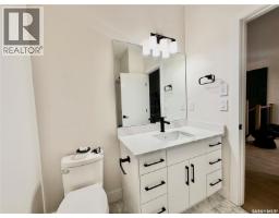Bedroom - 843 Nightingale Road, Saskatoon, SK S7L7R4 Photo 10