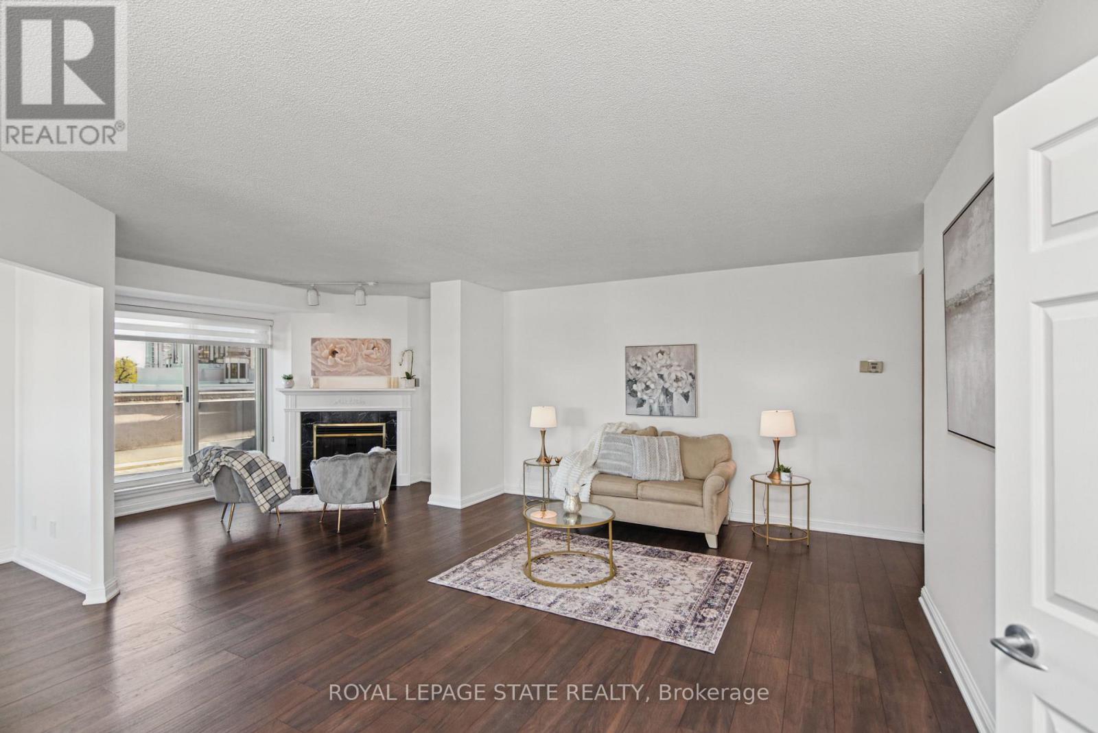 #403 430 PEARL STREET - 12