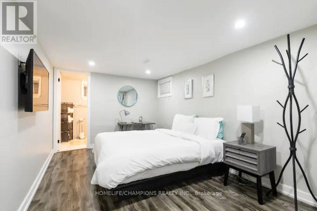 BSMT - 112 SPRINGHURST AVENUE, Toronto (South Parkdale)