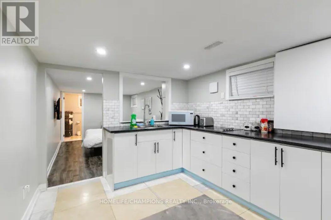 BSMT - 112 SPRINGHURST AVENUE, Toronto (South Parkdale) — photo 7