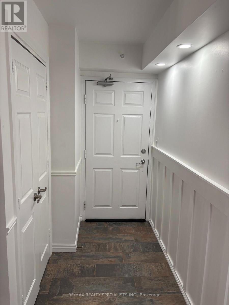 402 - 1340 MAIN STREET E, Milton (DE Dempsey) — photo 2