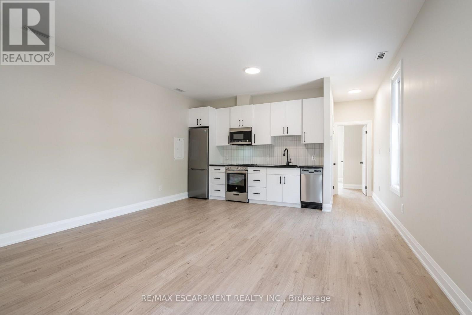 A - 9 MUNN STREET, Hamilton (Raleigh) — photo 4