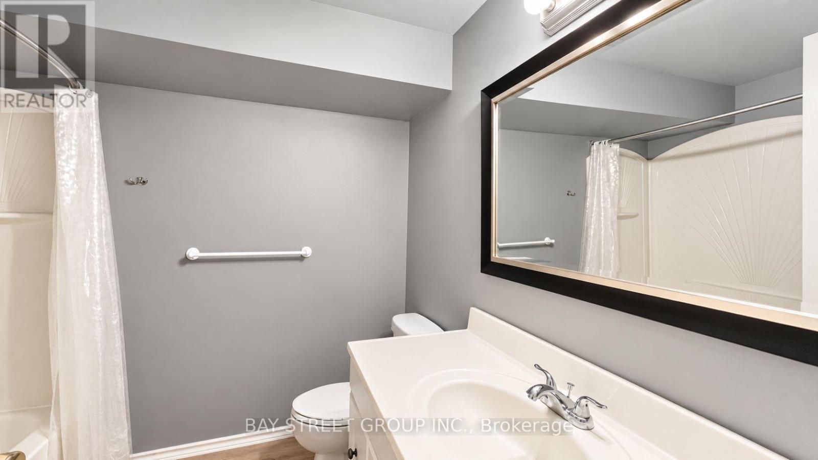 43- 302 Vine Street, St. Catharines, ON photo 15