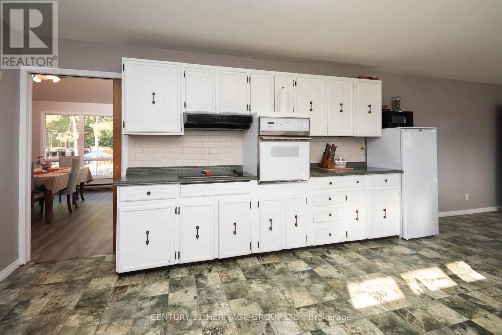 33712 HIGHWAY 17 W - 23