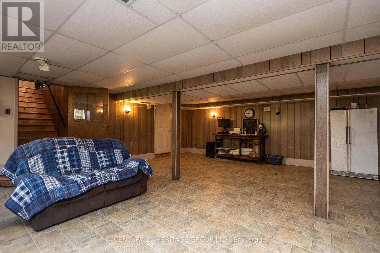 33712 HIGHWAY 17 W - 40